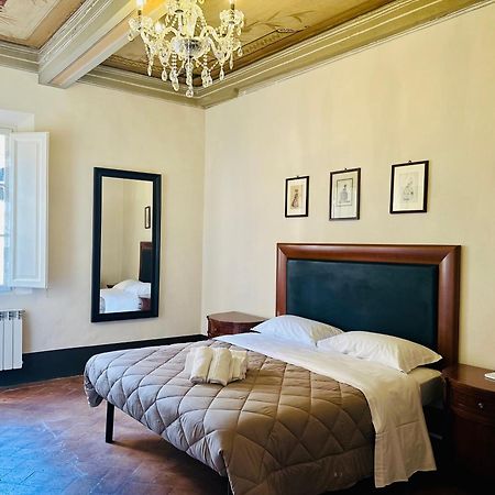 Domus An- Two Bedrooms Apartment -Antique And Historical Home Сиена Экстерьер фото